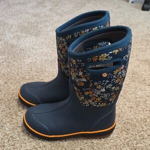 Bogs Kid's Floral Winter Boots - Navy and Orange